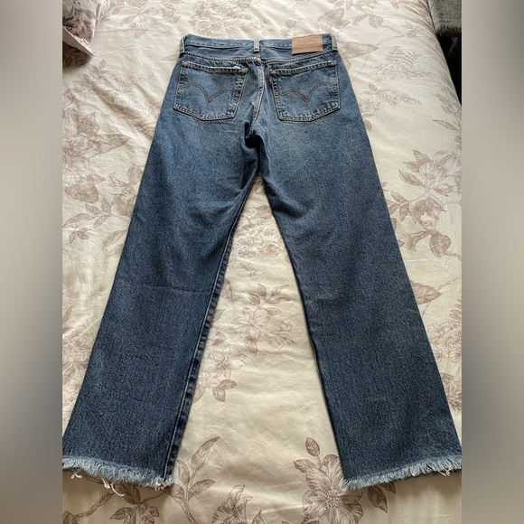 Levis Premium Wedgie Straight Jeans 25 Distressed Button Fly Raw Hem Carry Kerry - Picture 4 of 14